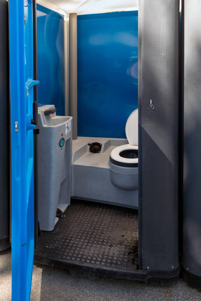 Best High-end porta potty rental  in Forsyth, IL