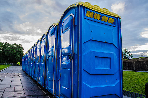 Best Portable restroom trailer rental  in Forsyth, IL
